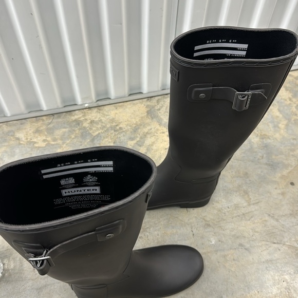 Hunter - Picture 9 of 14